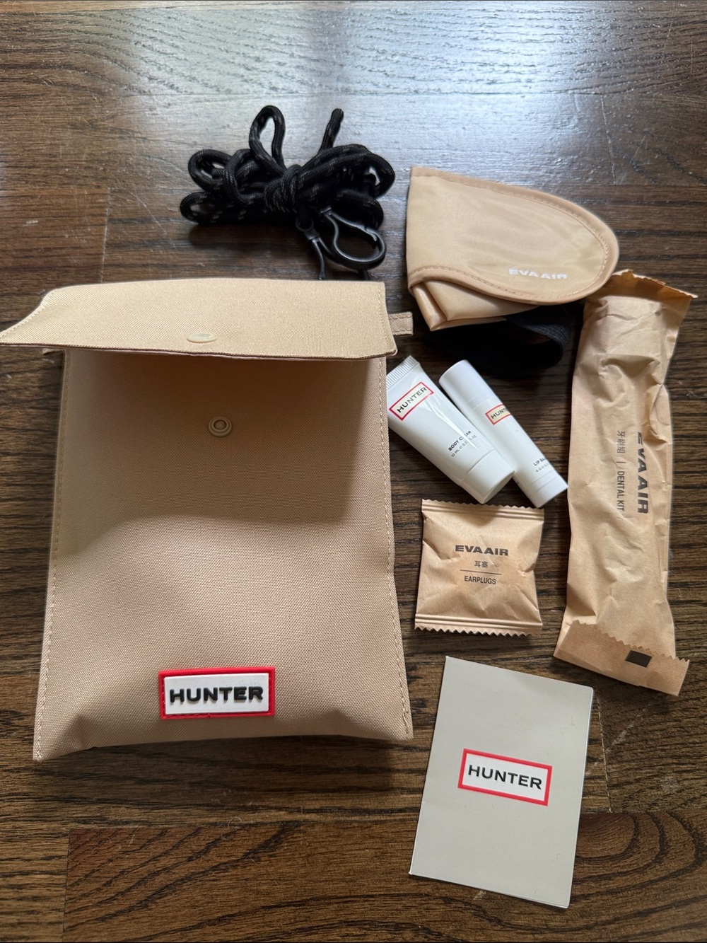 Hunter Beige Travel Pouch with Red Logo Accent